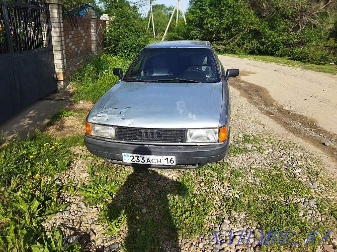 Audi 80    года Усть-Каменогорск - изображение 1