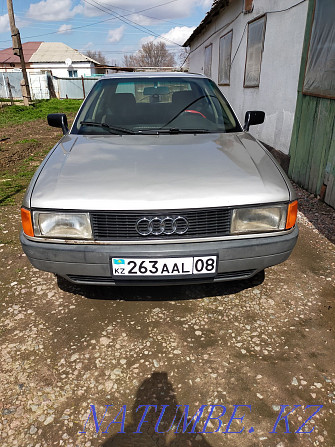 Audi 80    года  - изображение 1
