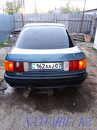 Audi 80    года  - изображение 5