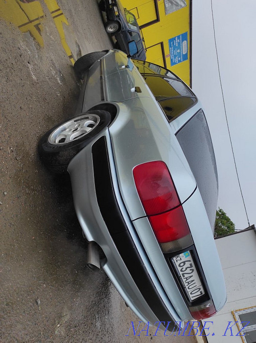 Audi 80    year Oral - photo 5