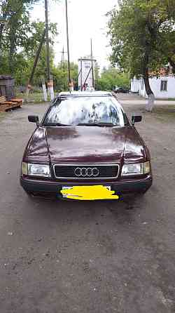 Audi 80    года  кенді