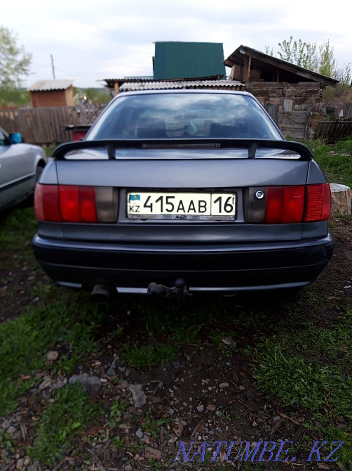 Audi 80    года Солнечное - изображение 2