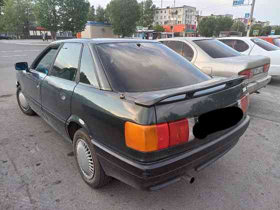 Audi 80    года Астана