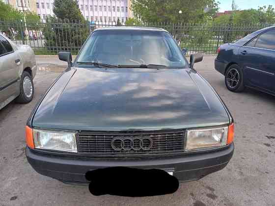 Audi 80    года Астана