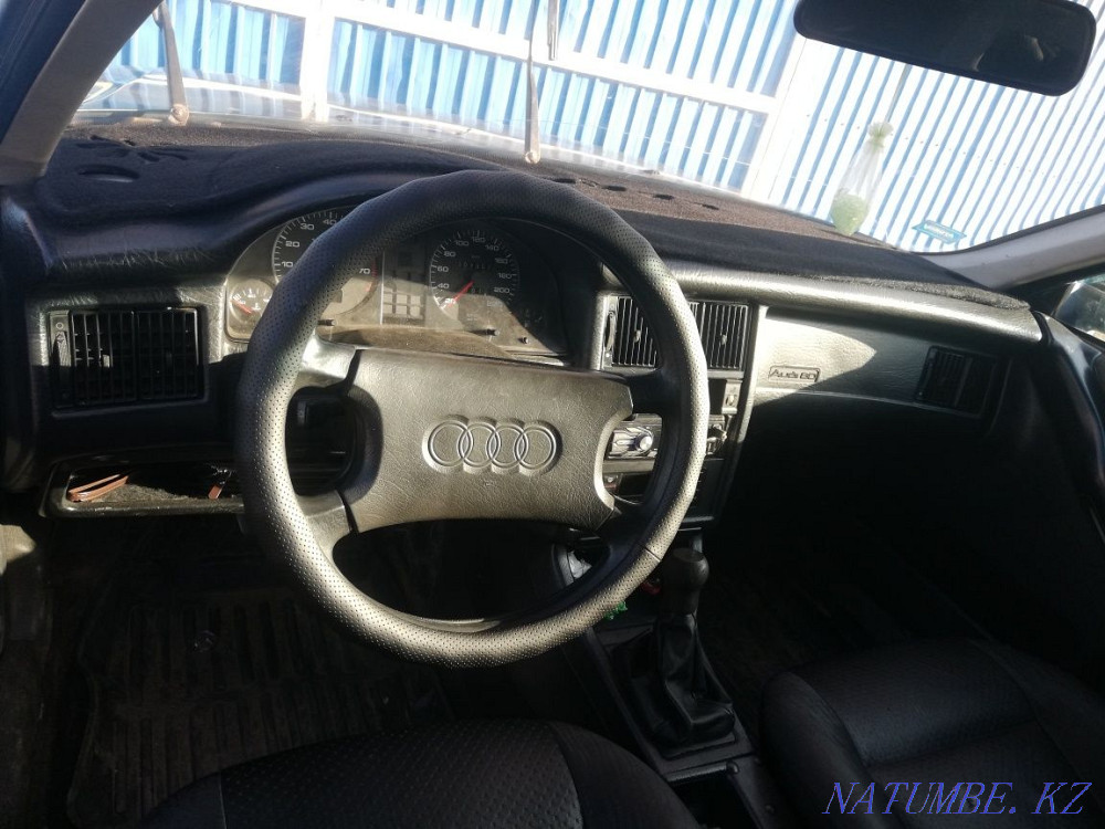 Audi 80    года  - изображение 3