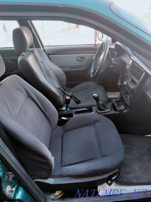 Audi 80    года Нура - изображение 2