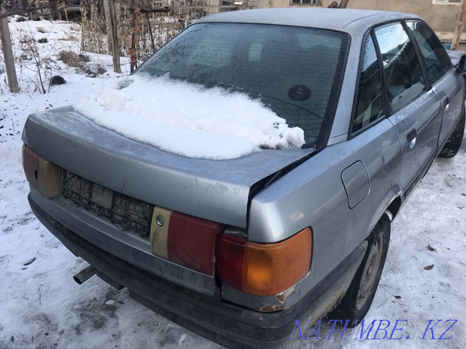 Audi 80    года  - изображение 2