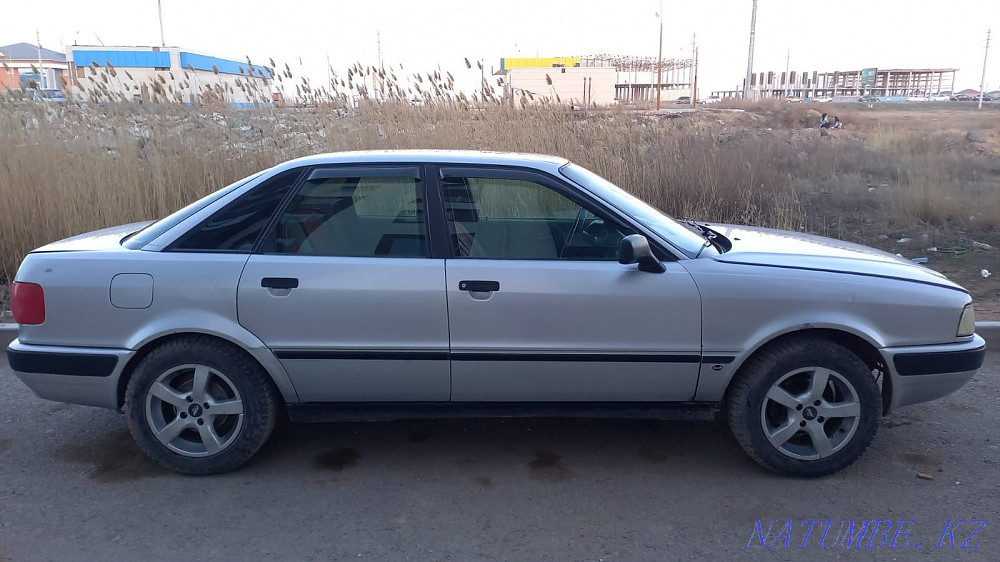 Audi 80    year Astana - photo 3