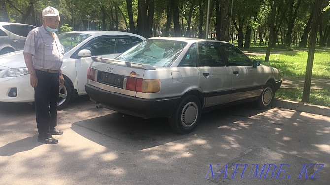 Audi '80 Ташкенсаз - изображение 4