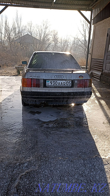 Audi 80    года Ташкенсаз - изображение 1