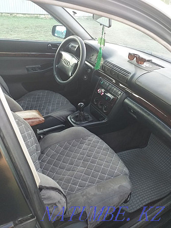 Audi 90    года  - изображение 4