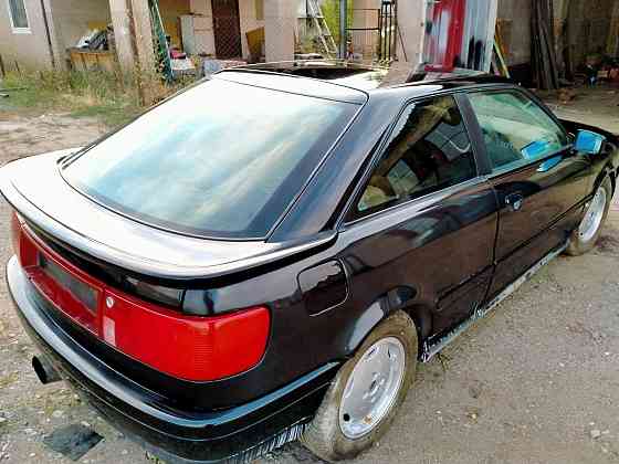 Audi 90    года Талгар