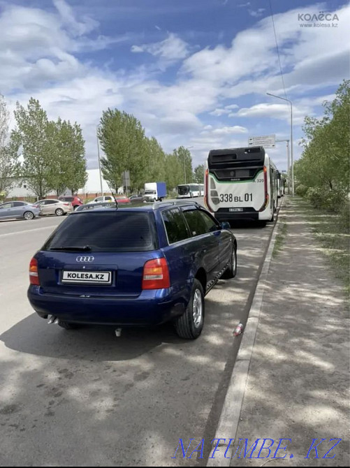 Audi A4    года Астана - изображение 9