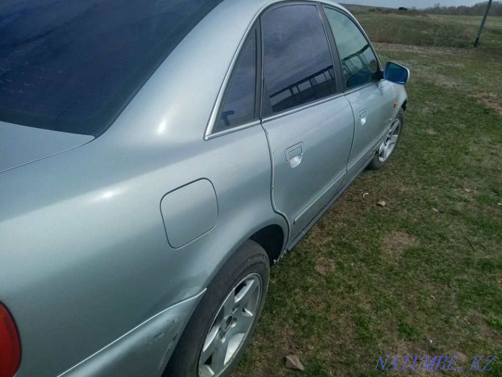 Audi A4    year  - photo 5