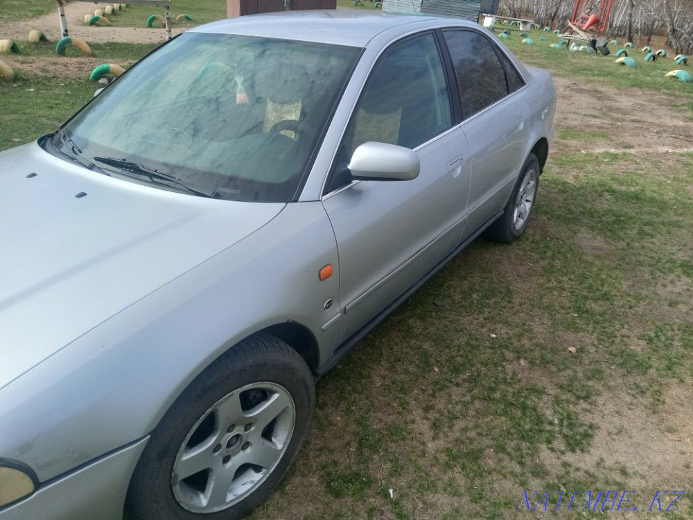 Audi A4    year  - photo 9