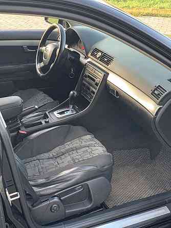 Audi A4    года Костанай