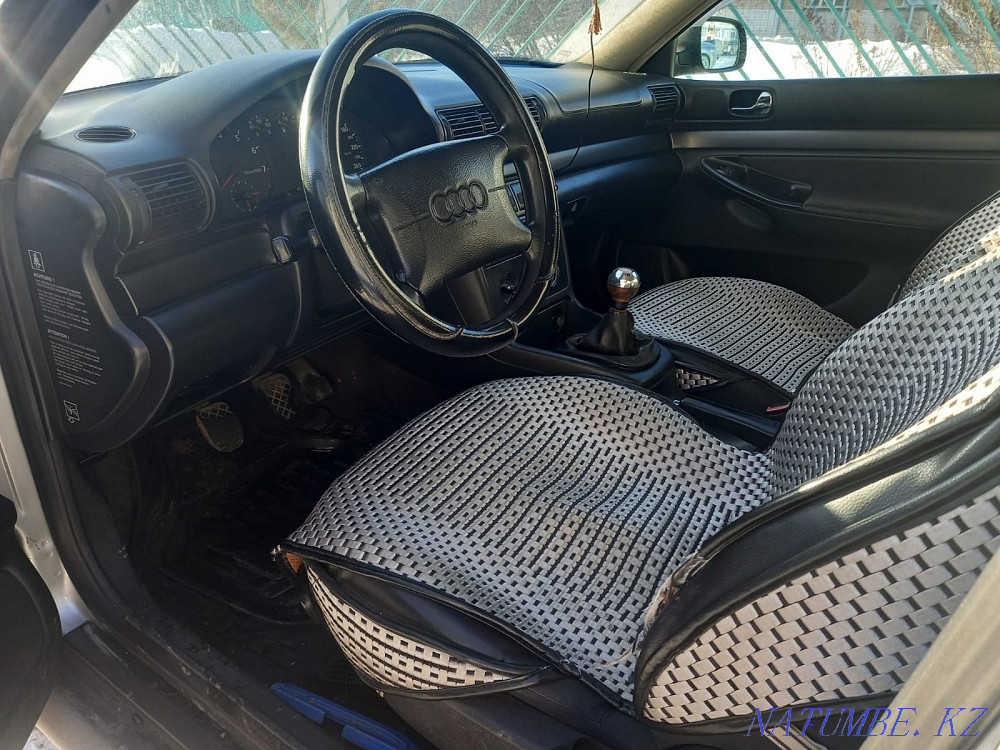 Audi A4    year Байтерек - photo 2