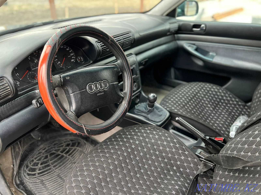 Audi A4    года  - изображение 4