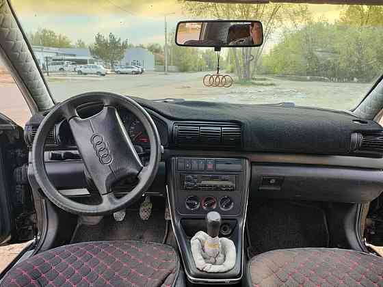 Audi A4    года Aqsay