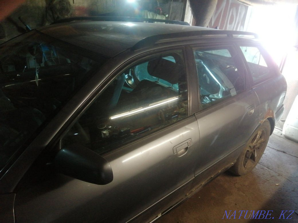 Audi A4    года Нуркен - изображение 5