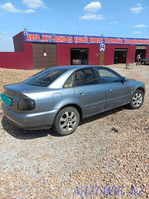 Audi A4    года Лисаковск - изображение 3