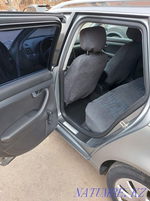 Audi A4    года Астана - изображение 9