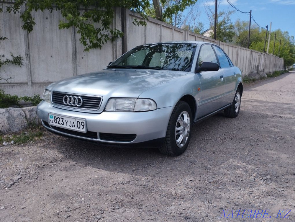 Audi A4    года Нуркен - изображение 1