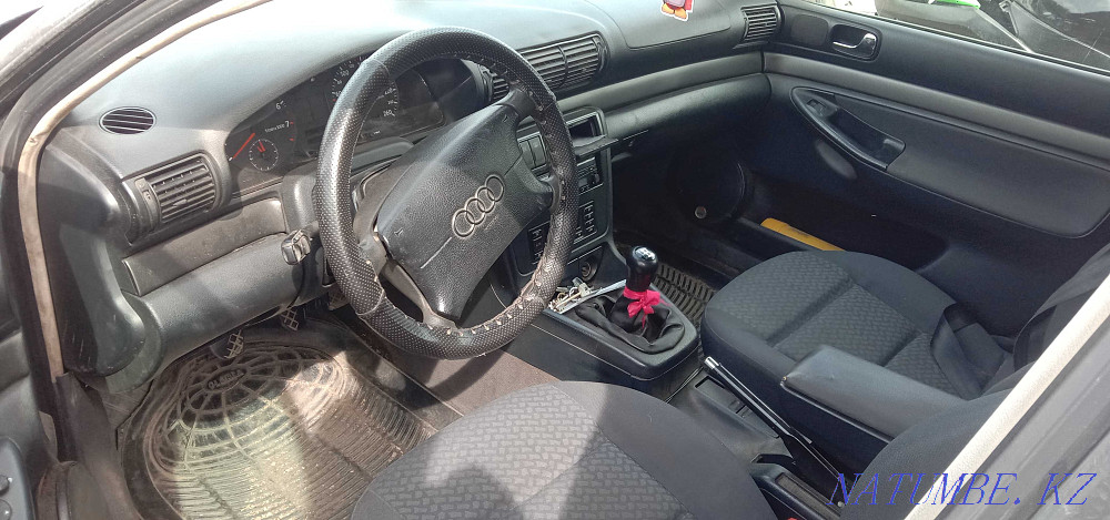 Audi A4    года  - изображение 9