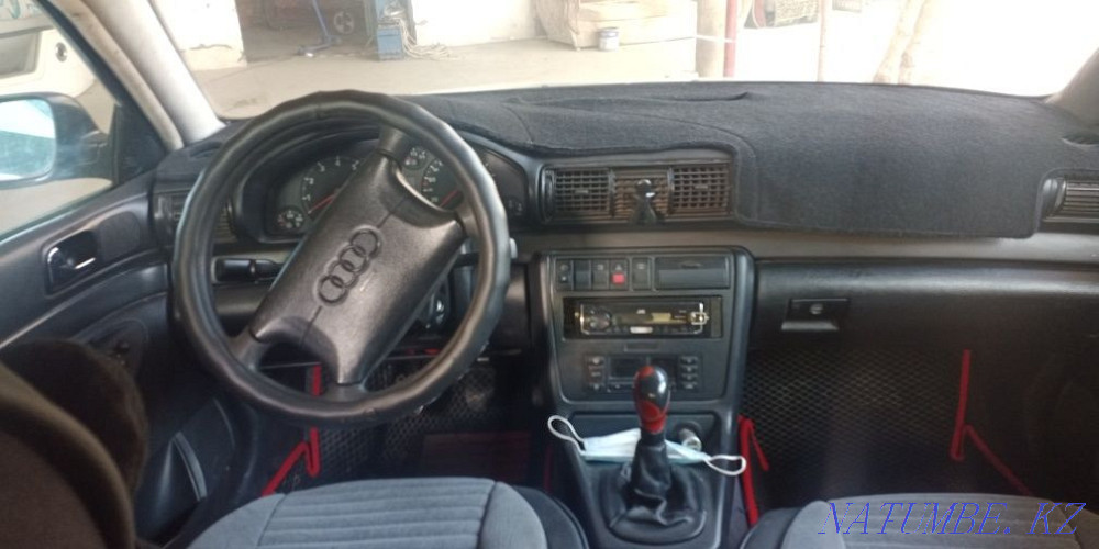 Audi A4    year  - photo 3