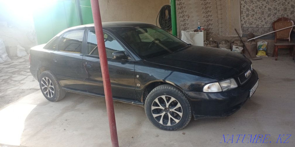 Audi A4    year  - photo 2