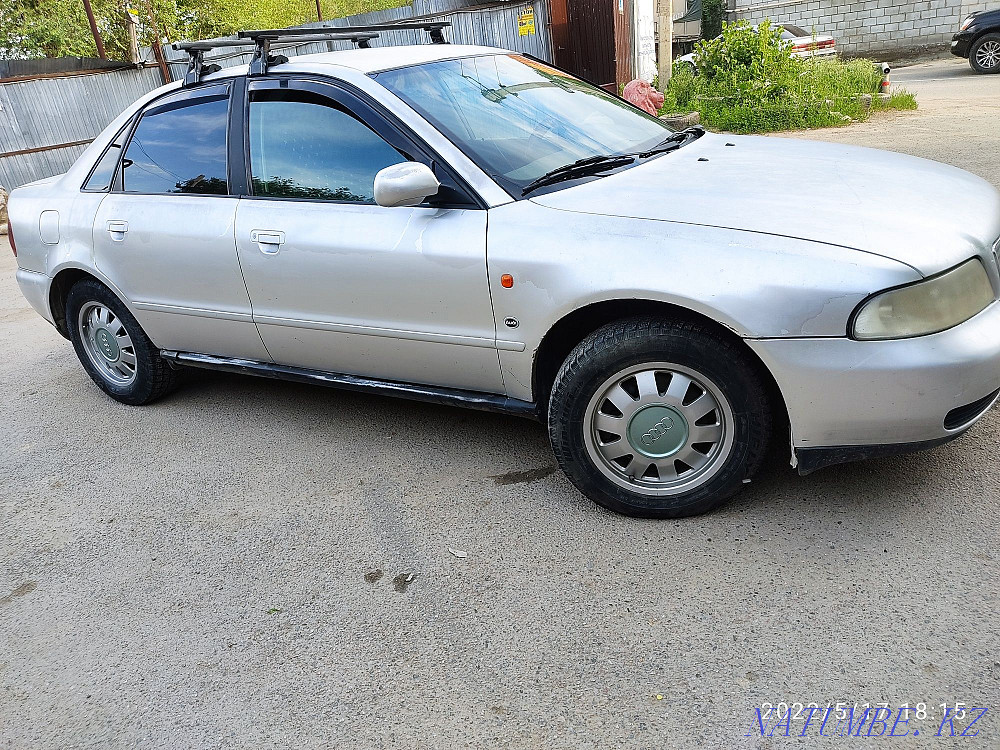 Audi A4    year  - photo 1