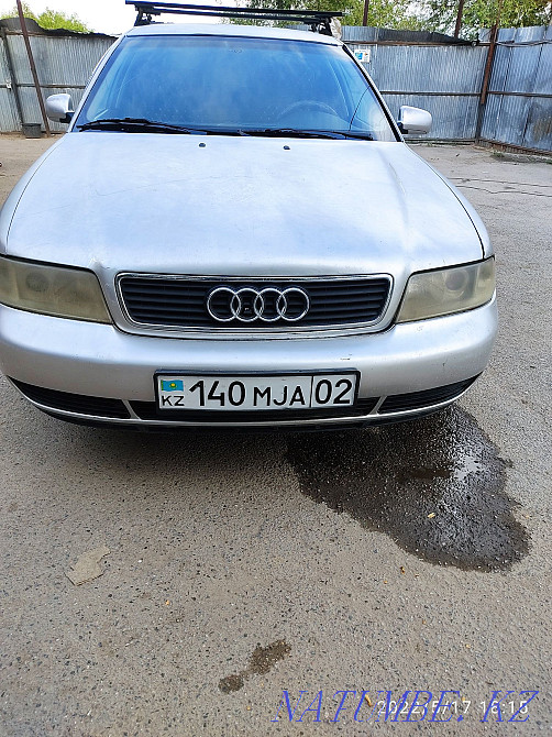 Audi A4    year  - photo 4