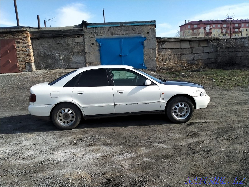 Audi A4    года Актас - изображение 4