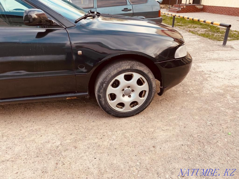 Audi A4    года Уральск - изображение 3