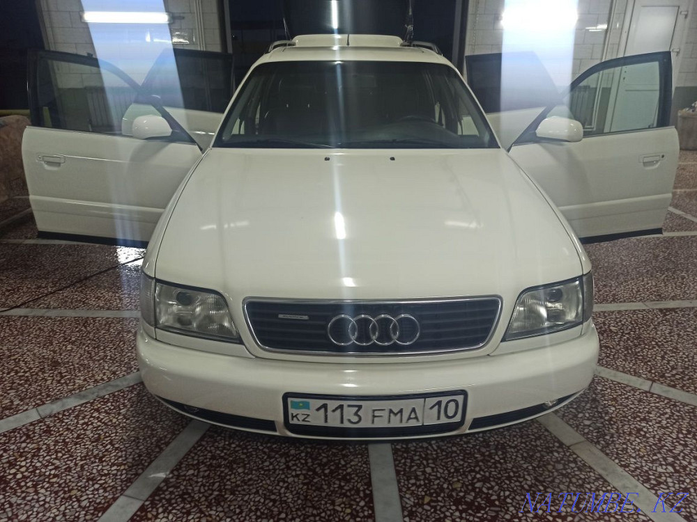 Audi A6    year  - photo 1