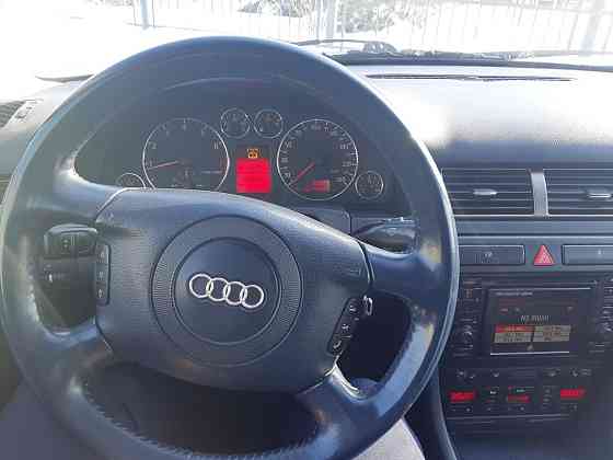 Audi A6    года  Орал