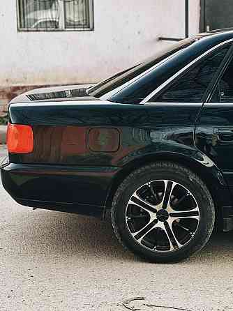 Audi A6    года Аксукент