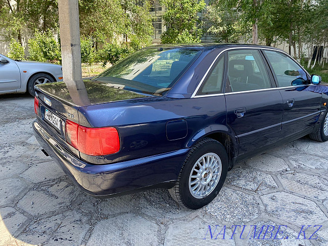 Audi A6    года  - изображение 2