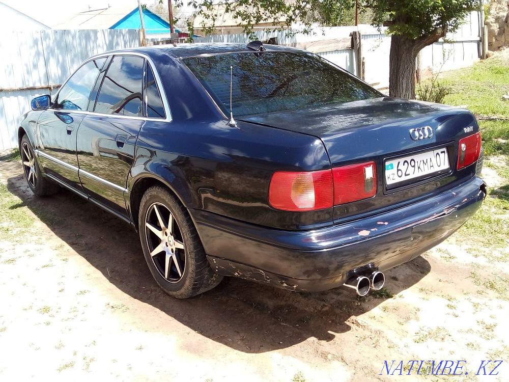 Audi A8    года  - изображение 9