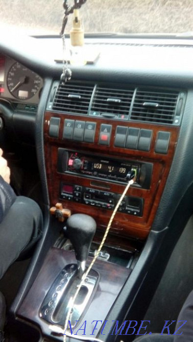 Audi A8    года Шымкент - изображение 4