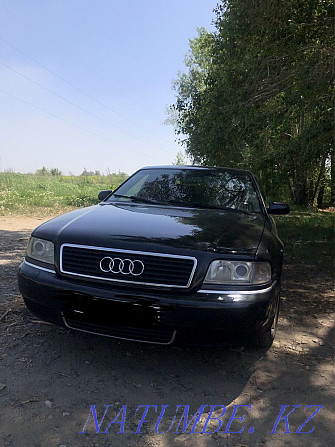 Audi A8    года Усть-Каменогорск - изображение 1