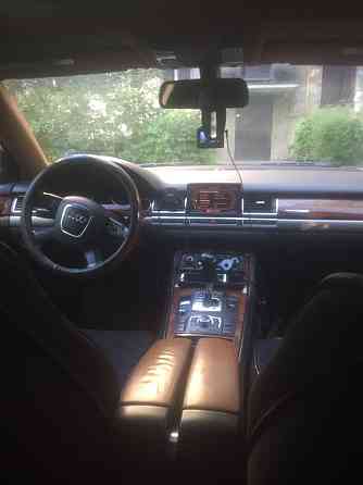 Audi A8    года Отеген батыра