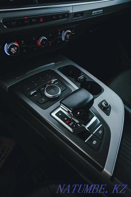 Audi Q7    года Костанай - изображение 9