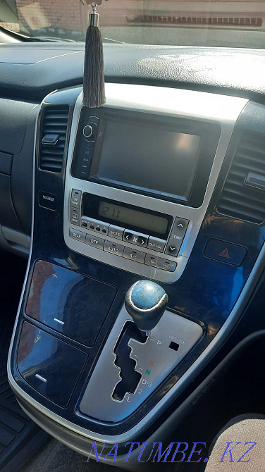 Toyota Alphard    year Pavlodar - photo 8