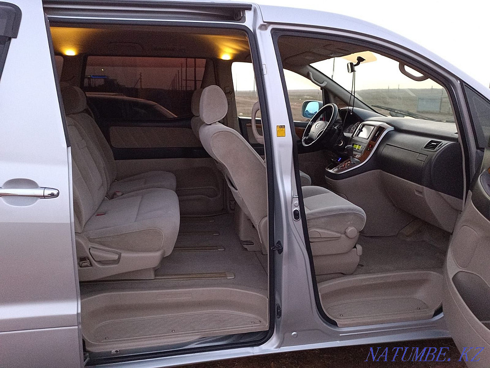 Toyota Alphard    year  - photo 5