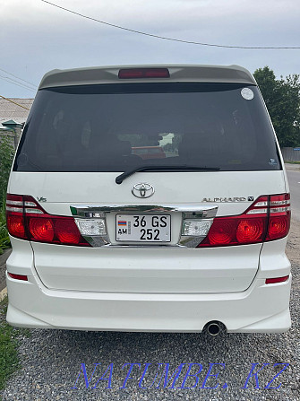 Toyota Alphard    года  - изображение 7