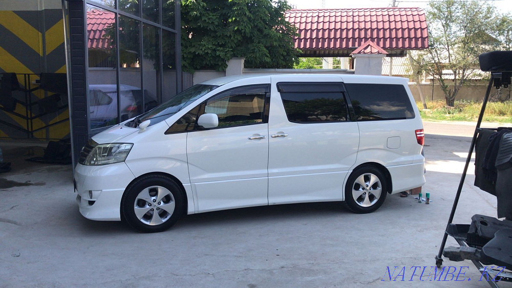 Toyota Alphard    года Шымкент - изображение 1