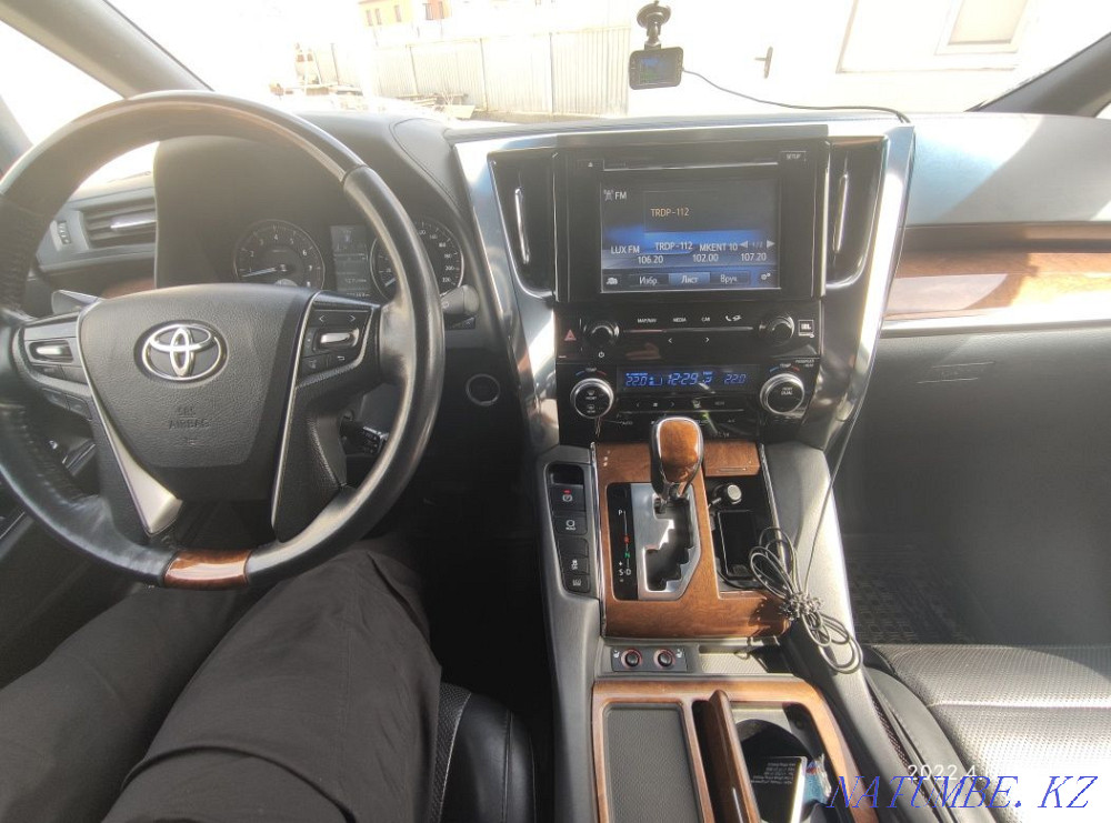 Toyota Alphard    year Atyrau - photo 8