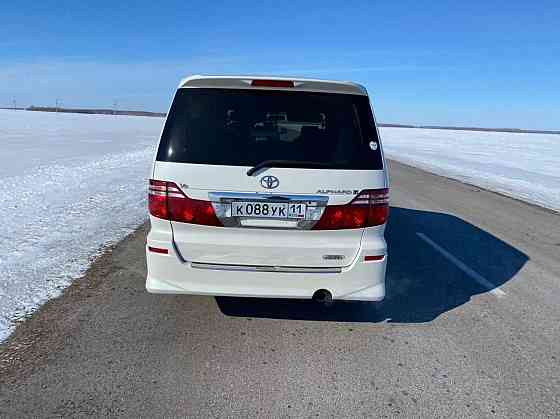 Toyota Alphard    года Kostanay