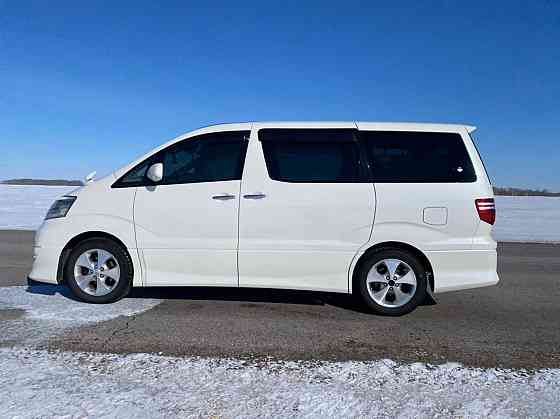 Toyota Alphard    года Kostanay